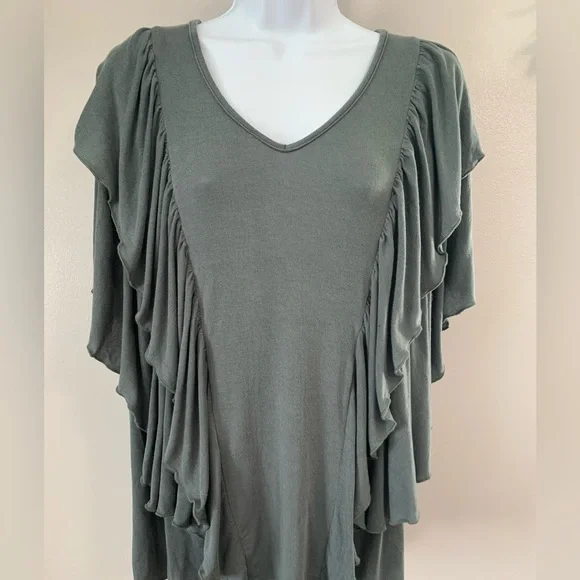 POL V-Neck Ruffle Top in Teal - Picture 11 of 16